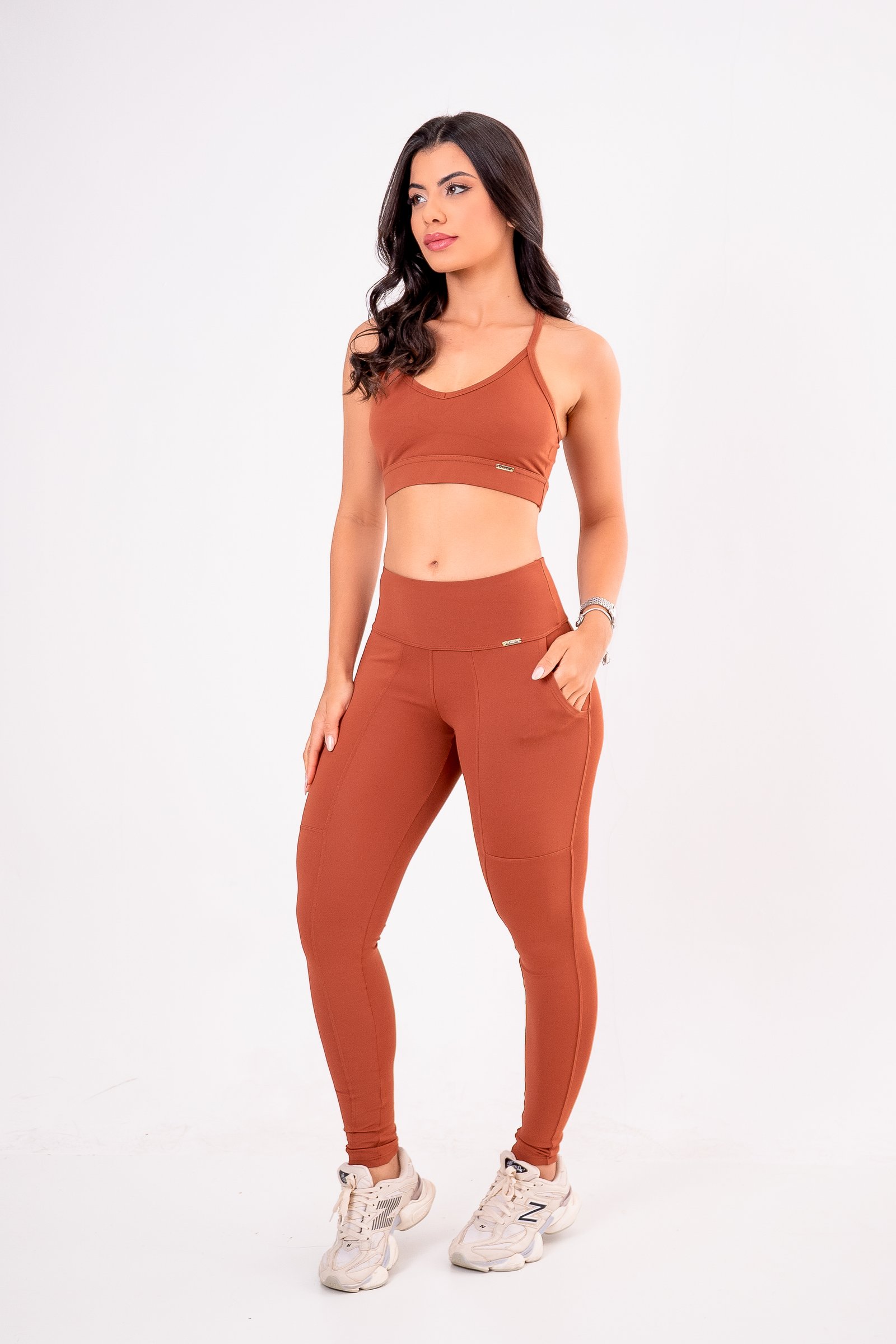 CALÇA COM BOLSO OXY